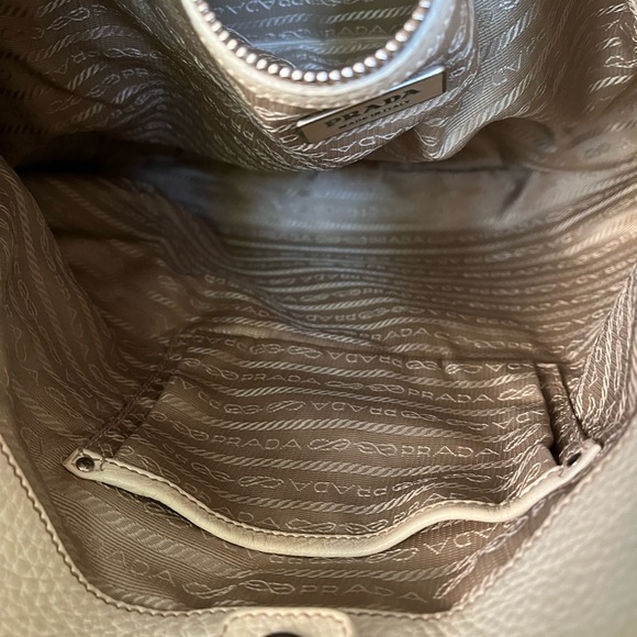 Prada off white tote **AUTHENTIC** - Picture 5 of 10
